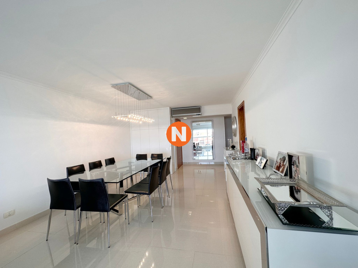 Apartamento Ref.225008 - Apartamento en venta de 3 dormitorios en Miami boulevard I, Punta del Este.