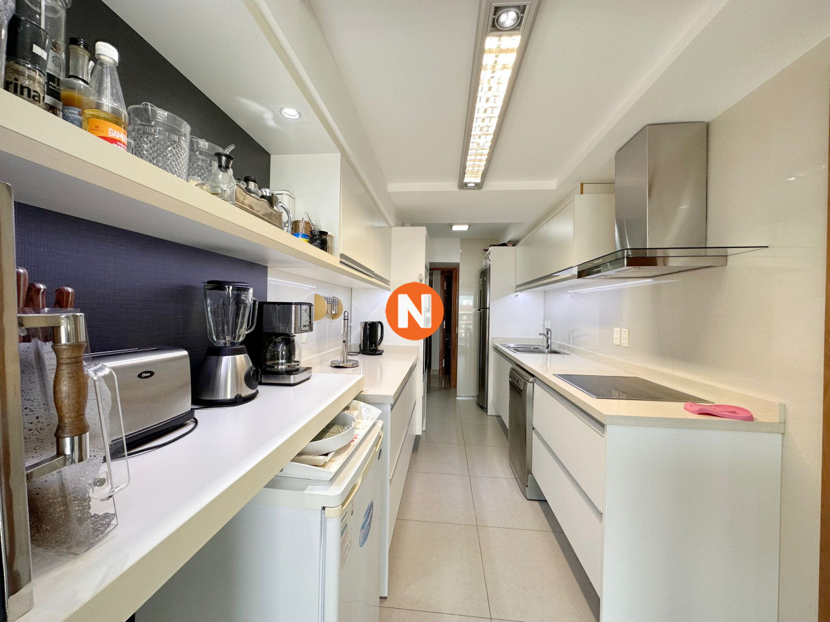 Apartamento Ref.225008 - Apartamento en venta de 3 dormitorios en Miami boulevard I, Punta del Este.