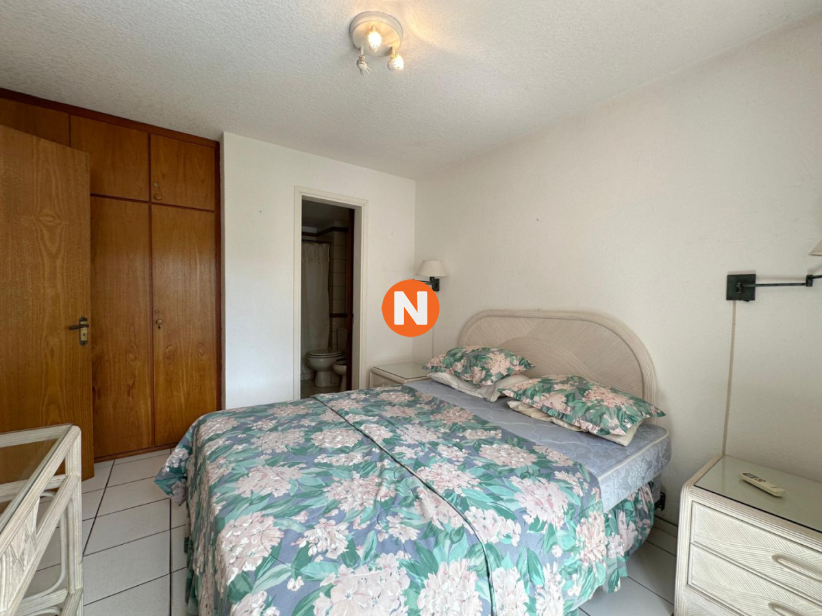 Apartamento Ref.225015 - Departamento en Venta de 2 dormitorios en Mansa, Punta del Este