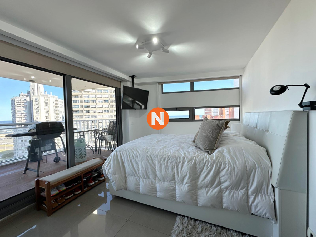 Apartamento Ref.224664 - Departamento en Venta de 2 Dormitorios en edificio Onix, Punta del Este