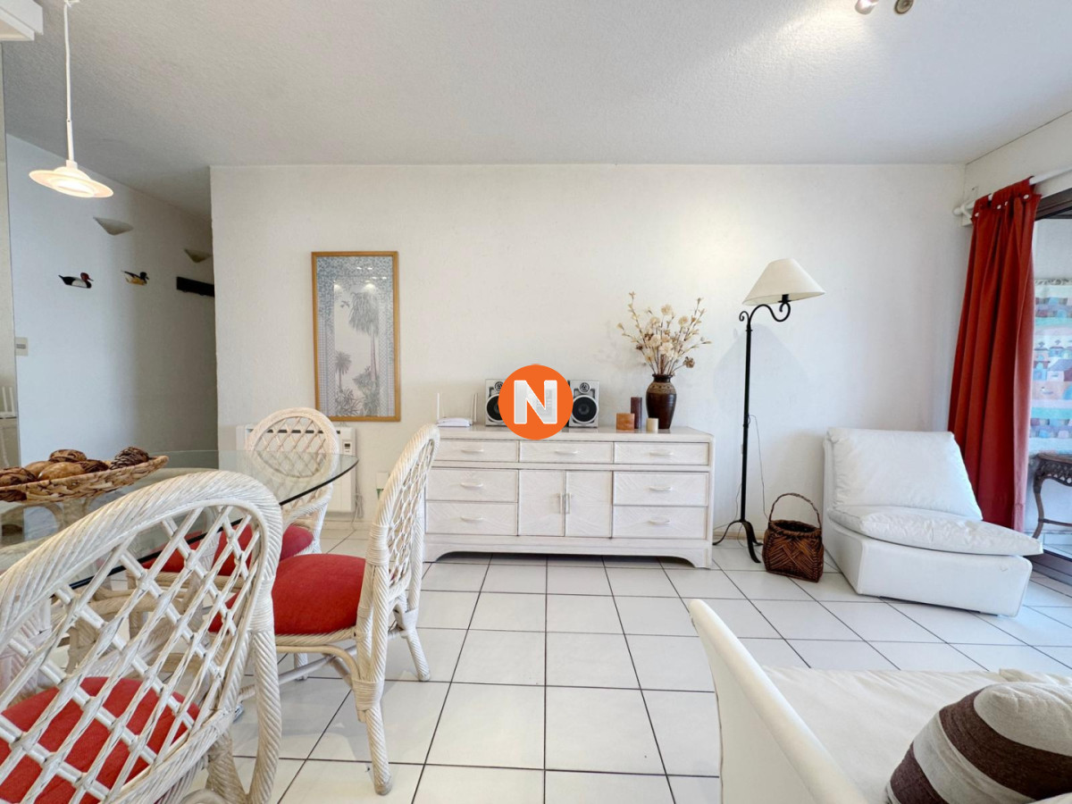 Apartamento Ref.225015 - Departamento en Venta de 2 dormitorios en Mansa, Punta del Este