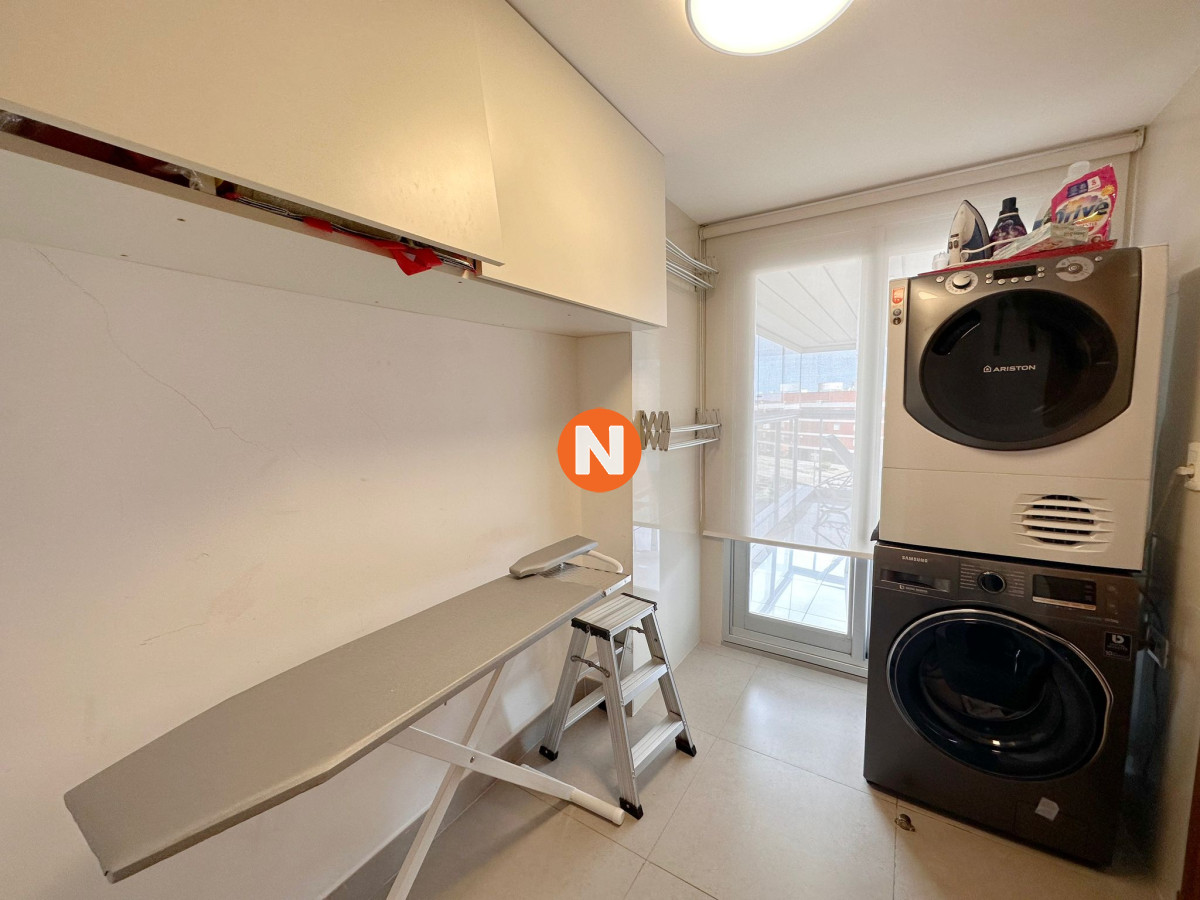 Apartamento Ref.225008 - Apartamento en venta de 3 dormitorios en Miami boulevard I, Punta del Este.