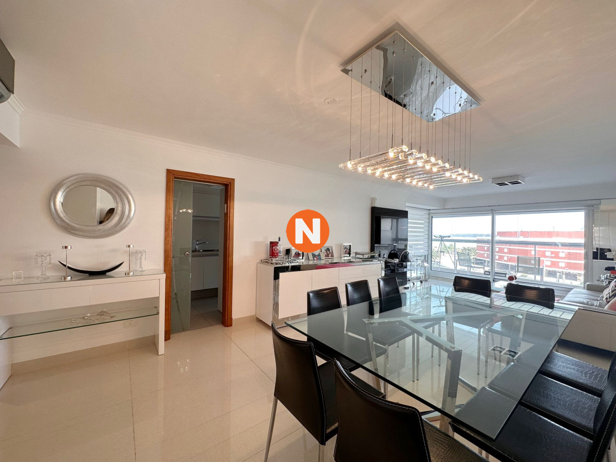 Apartamento Ref.225008 - Apartamento en venta de 3 dormitorios en Miami boulevard I, Punta del Este.