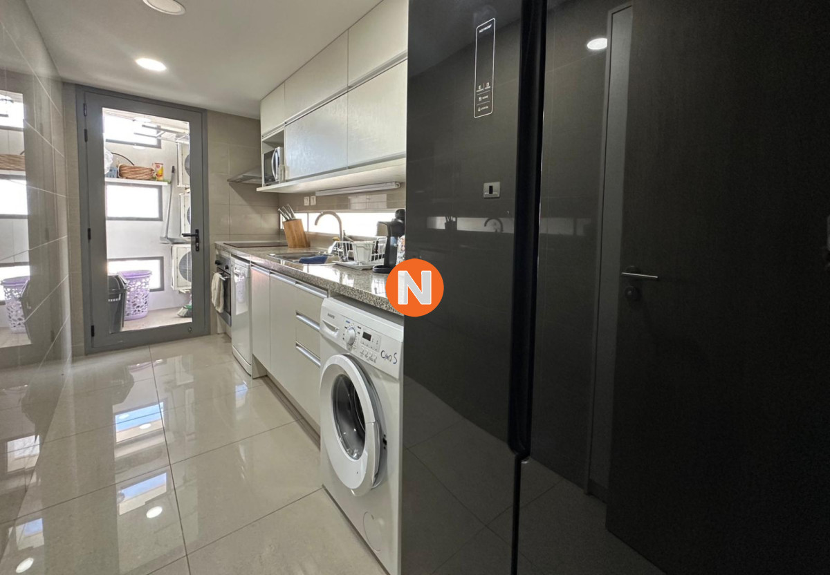 Apartamento Ref.224664 - Departamento en Venta de 2 Dormitorios en edificio Onix, Punta del Este