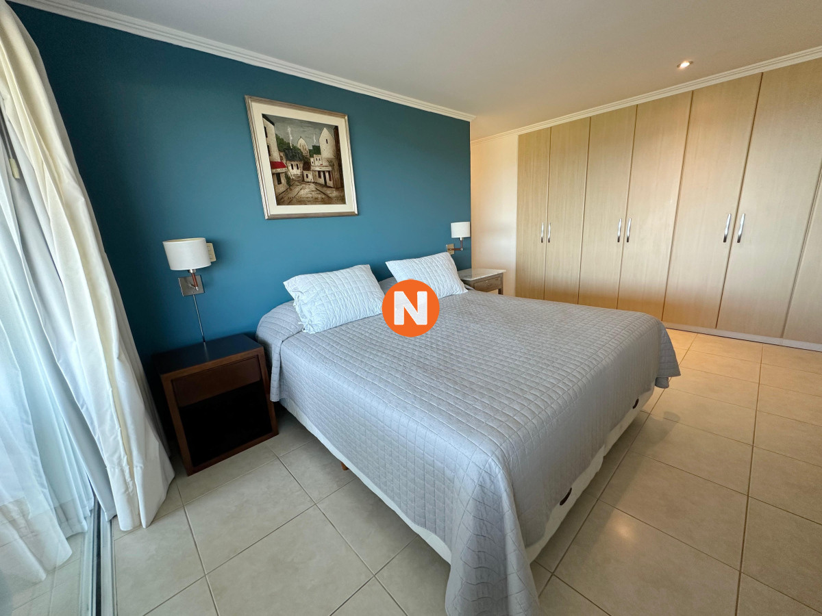 Apartamento Ref.224920 - Departamento en venta de 4 Suites en Playa Brava, Punta del Este