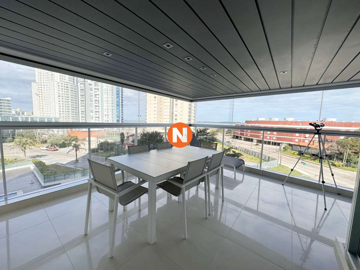 Apartamento Ref.225008 - Apartamento en venta de 3 dormitorios en Miami boulevard I, Punta del Este.