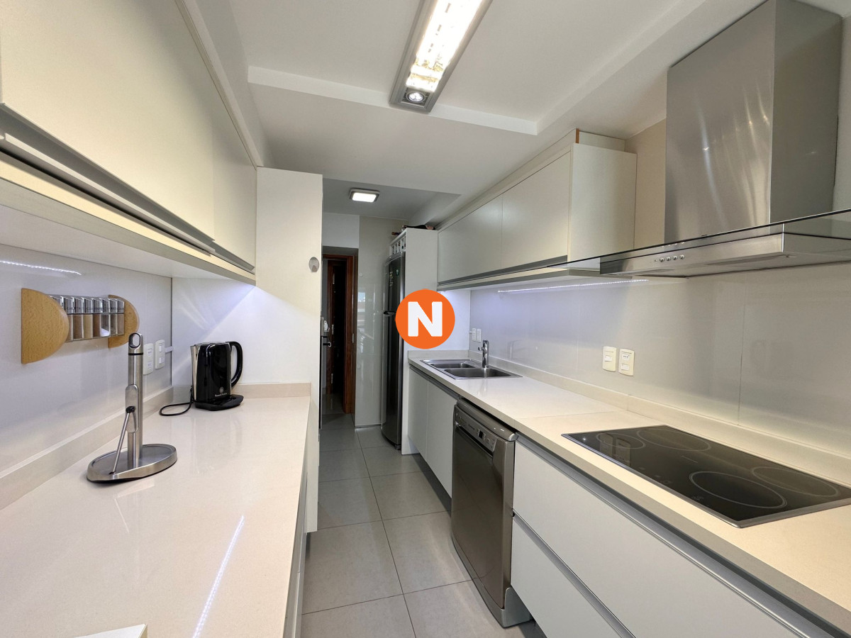 Apartamento Ref.225008 - Apartamento en venta de 3 dormitorios en Miami boulevard I, Punta del Este.