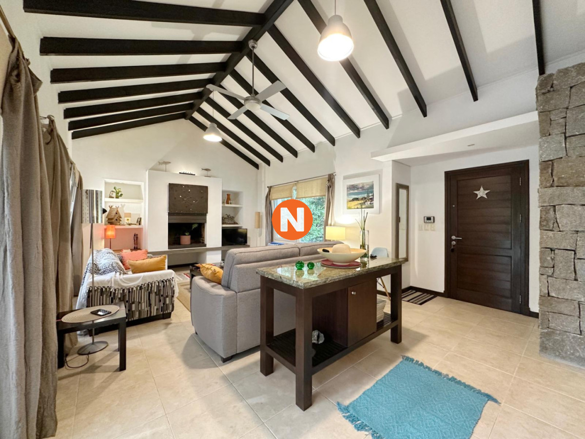 Casa Ref.225358 - Casa en Venta de 3 Dormitorios en Punta del Este, Zona Colegios