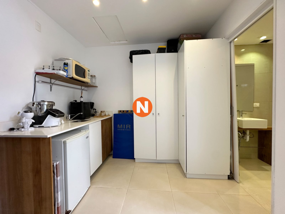 Casa Ref.225768 - Excelente propiedad en Venta de 4 dormitorios en Pinares, Punta del Este.