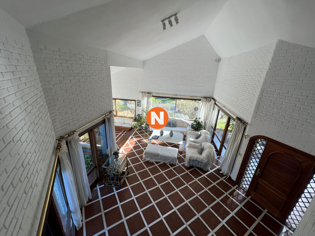 Casa Ref.225696 - Casa de 4 dormitorios en venta en Lugano, Punta del Este.