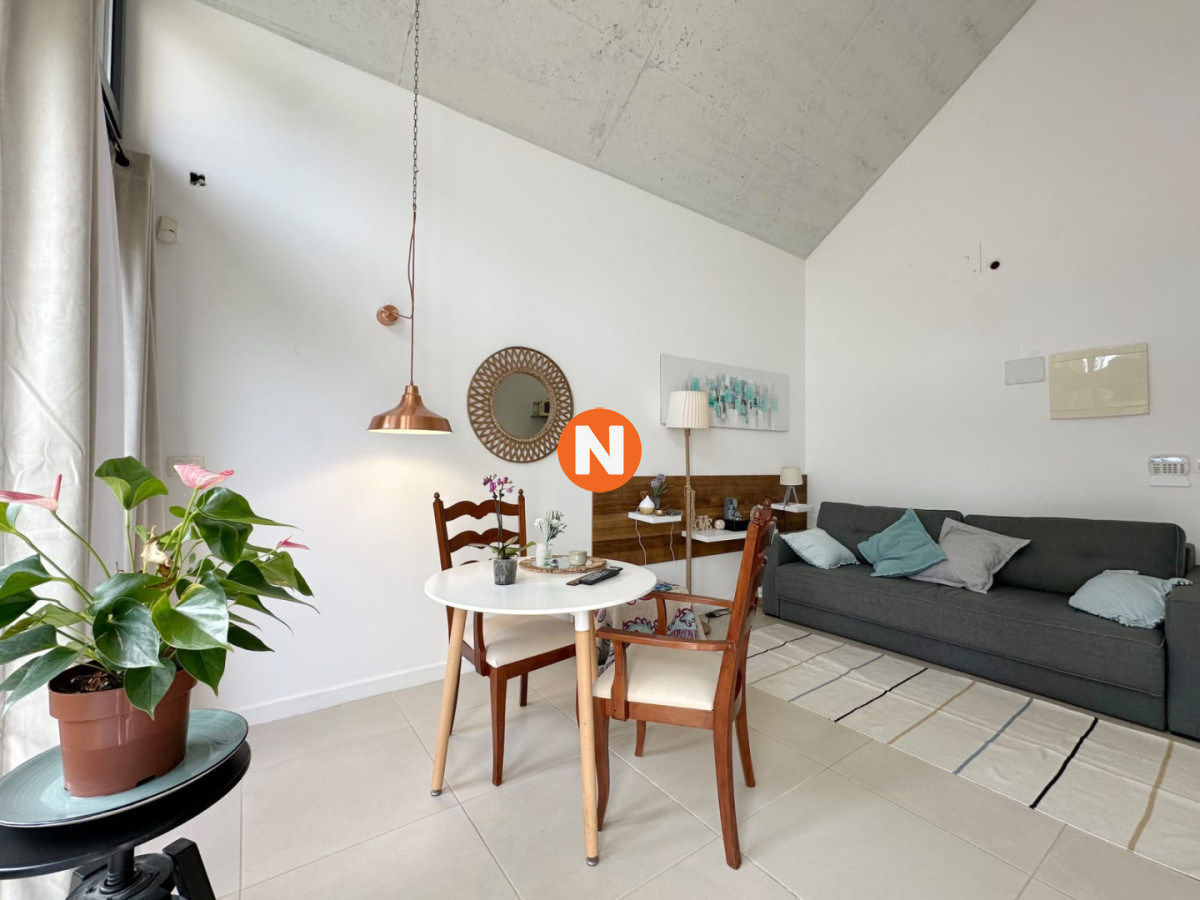 Casa Ref.225768 - Excelente propiedad en Venta de 4 dormitorios en Pinares, Punta del Este.