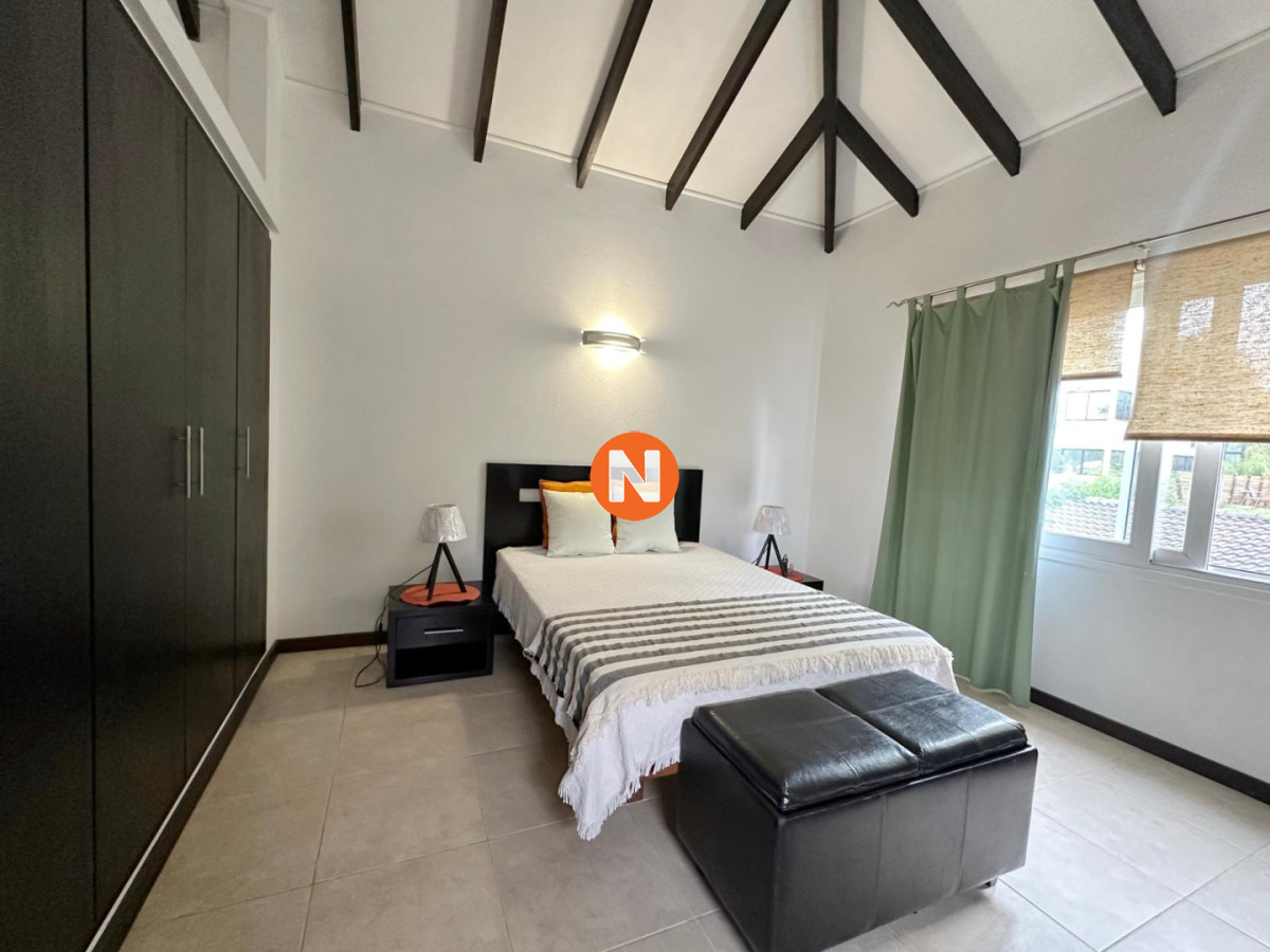 Casa Ref.225358 - Casa en Venta de 3 Dormitorios en Punta del Este, Zona Colegios