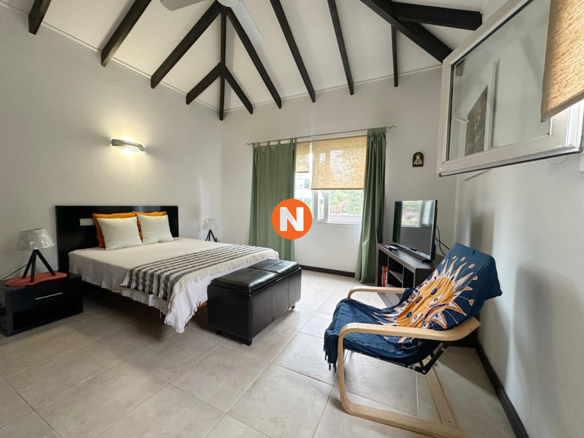 Casa Ref.225358 - Casa en Venta de 3 Dormitorios en Punta del Este, Zona Colegios