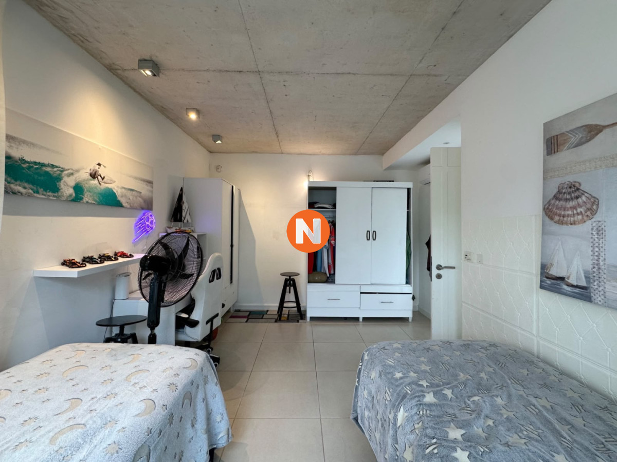 Casa Ref.225768 - Excelente propiedad en Venta de 4 dormitorios en Pinares, Punta del Este.