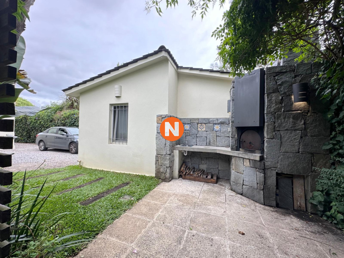 Casa Ref.225358 - Casa en Venta de 3 Dormitorios en Punta del Este, Zona Colegios