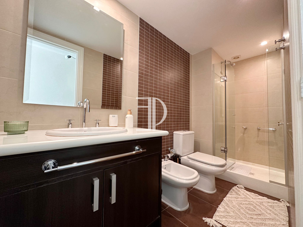 Apartamento ID.1120 - Apartamento en venta de 3 dormitorios en torre Imperiale, Punta del Este.