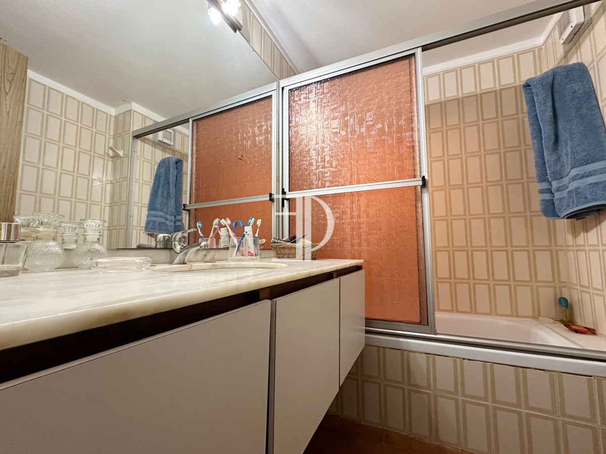 Apartamento ID.405 - Departamento de 3 dormitorios mas dependencia de servicio en edificio Bora Bora, Roosevelt Punta del Este