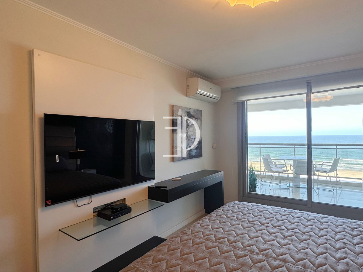 Apartamento ID.1120 - Apartamento en venta de 3 dormitorios en torre Imperiale, Punta del Este.
