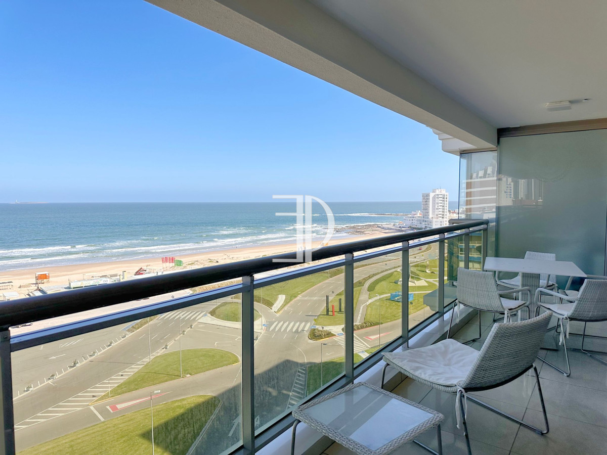 Apartamento ID.1120 - Apartamento en venta de 3 dormitorios en torre Imperiale, Punta del Este.