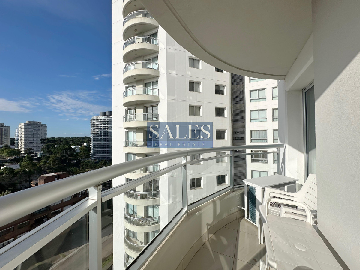 Apartamento ID.684 - Departamento en Venta de 2 Dormitorios en Ocean Drive, Punta del Este