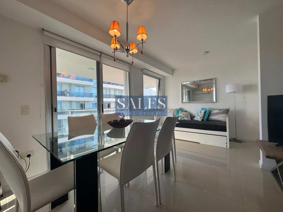 Apartamento ID.1091 - Hermoso apartamento de dos dormitorios, a dos cuadras de la playa. Punta del Este 