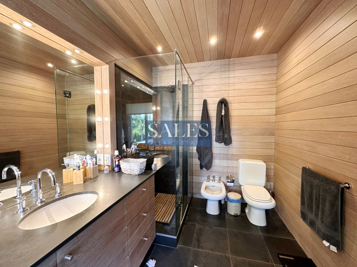Casa ID.247 - Casa en venta en zona Lugano