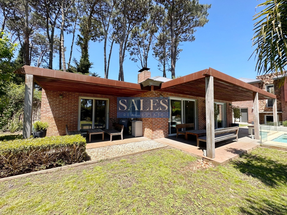 Casa ID.247 - Casa en venta en zona Lugano