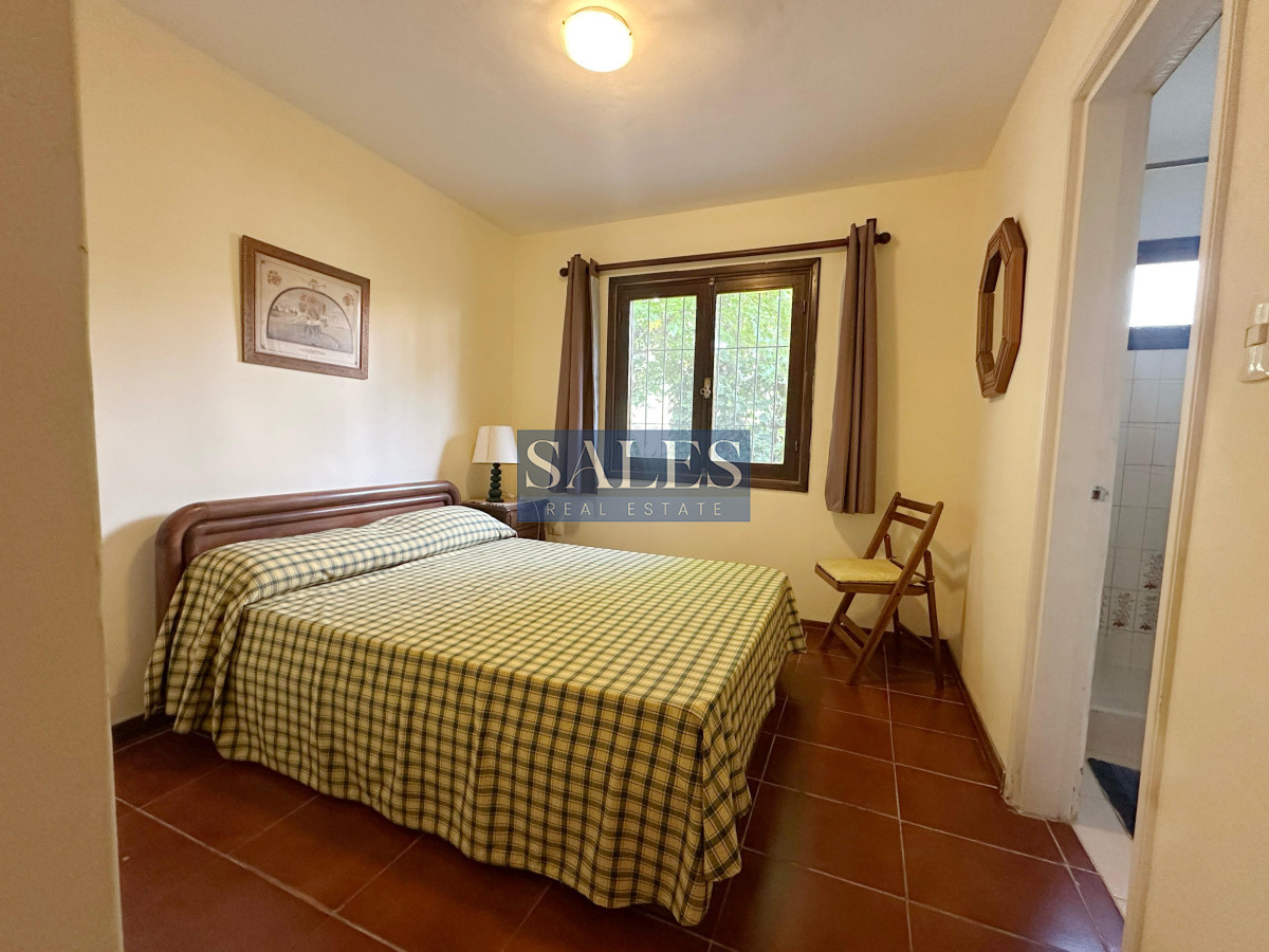 Casa ID.1420 - Casa en venta de 4 Dormitorios ubicada en Cantegril, Punta del Este