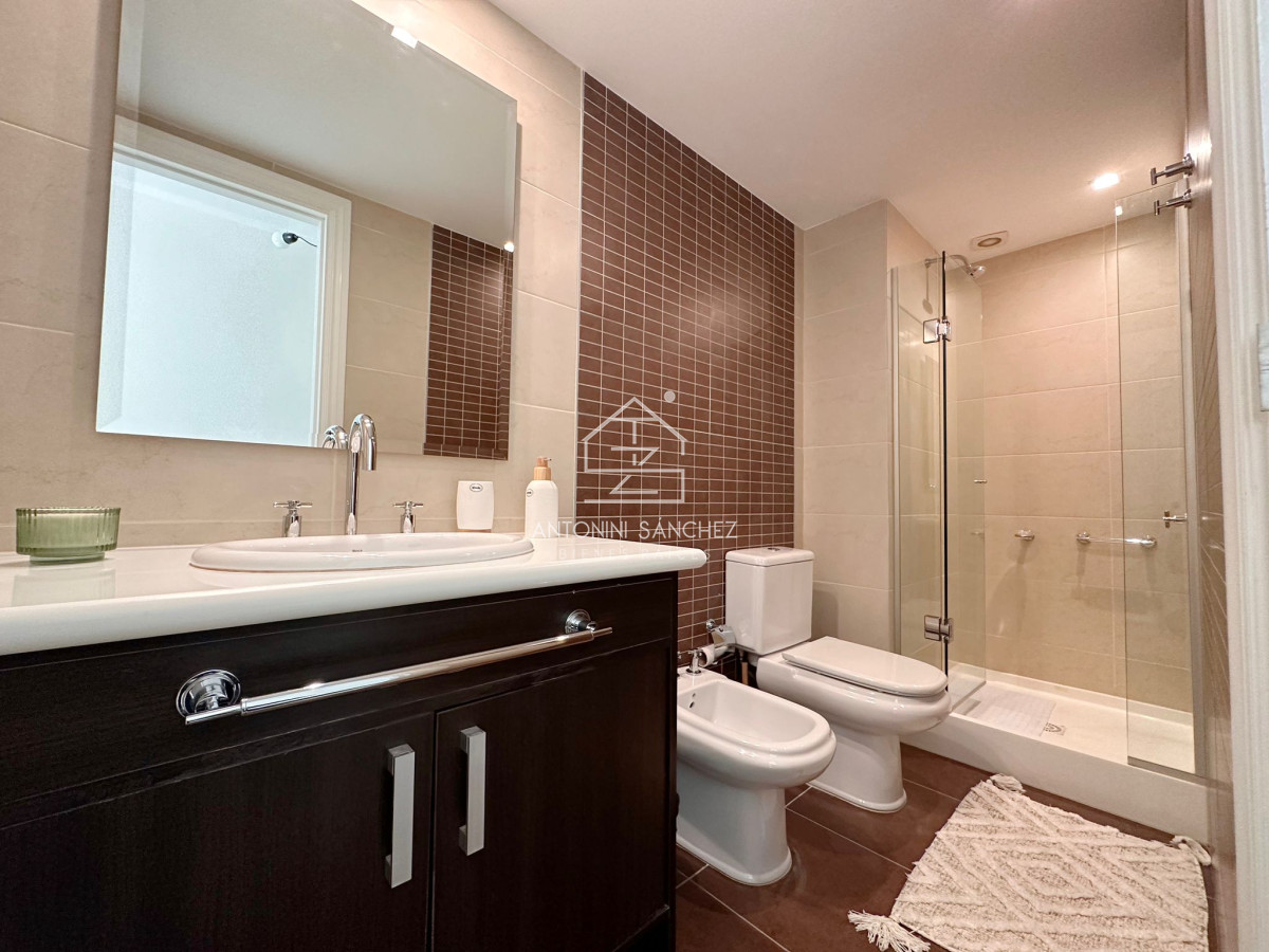 Apartamento ID.1531 - Apartamento en venta de 3 dormitorios en torre Imperiale, Punta del Este.