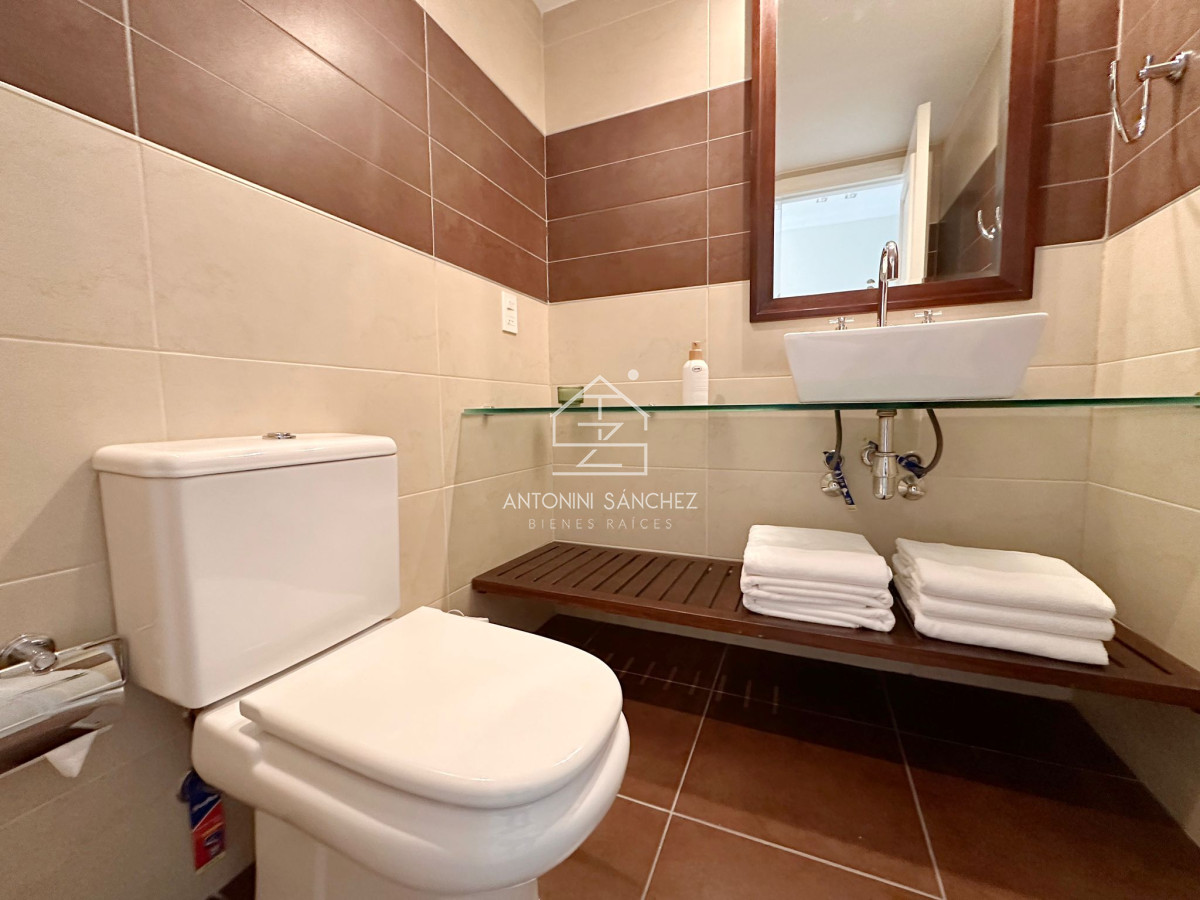 Apartamento ID.1531 - Apartamento en venta de 3 dormitorios en torre Imperiale, Punta del Este.