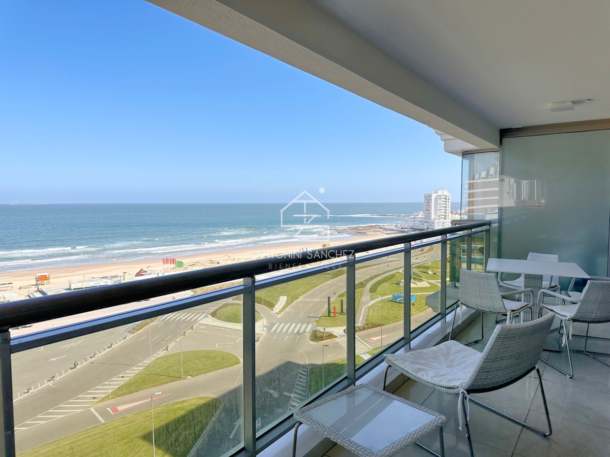 Apartamento ID.1531 - Apartamento en venta de 3 dormitorios en torre Imperiale, Punta del Este.