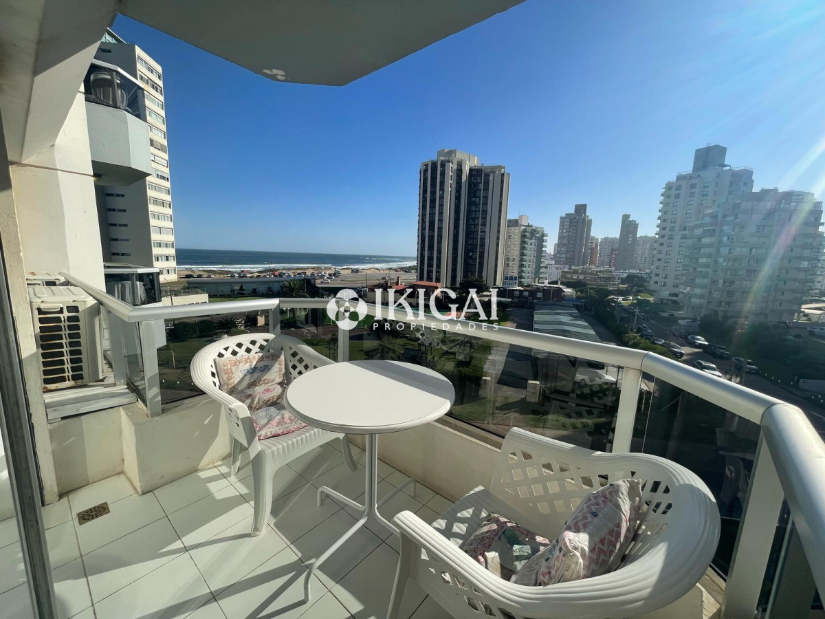 Apartamento ID.880 - Departamento en Venta de 1 dormitorio y medio Torre Marina II, Punta del Este 