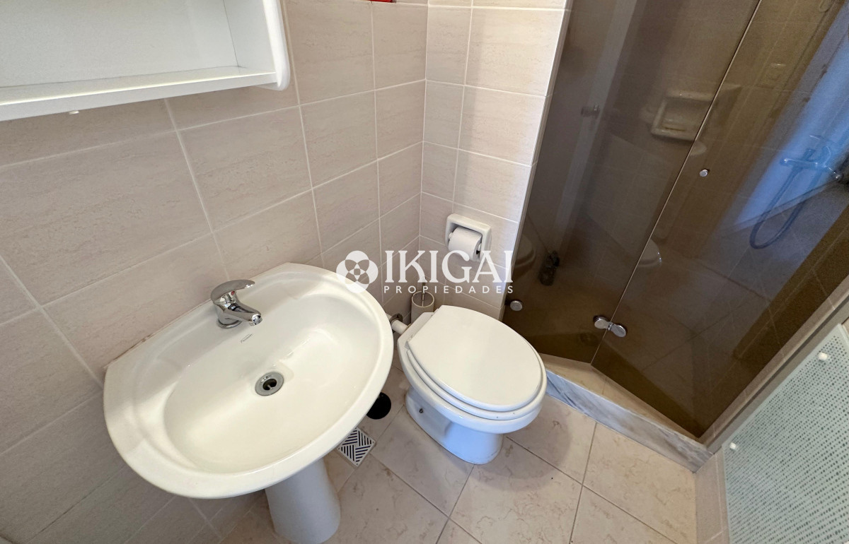Apartamento ID.149 - Penthouse en Venta de 3 dormitorios en Playa Mansa, Punta del Este