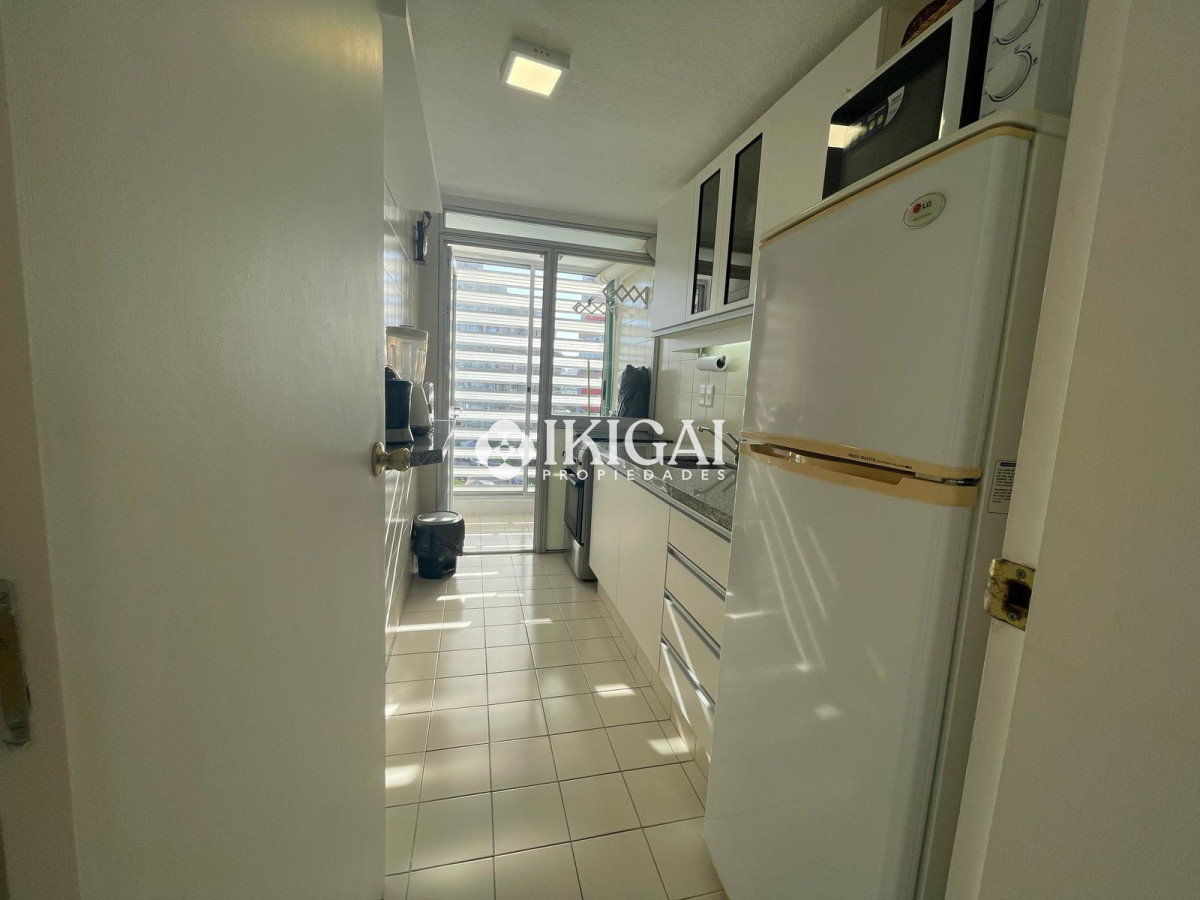 Apartamento ID.880 - Departamento en Venta de 1 dormitorio y medio Torre Marina II, Punta del Este 