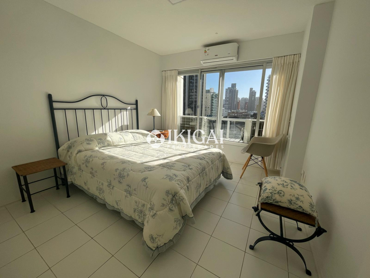 Apartamento ID.880 - Departamento en Venta de 1 dormitorio y medio Torre Marina II, Punta del Este 