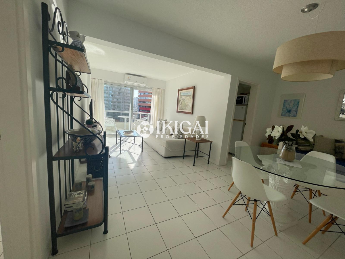 Apartamento ID.880 - Departamento en Venta de 1 dormitorio y medio Torre Marina II, Punta del Este 