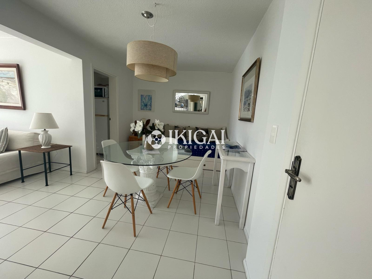 Apartamento ID.880 - Departamento en Venta de 1 dormitorio y medio Torre Marina II, Punta del Este 