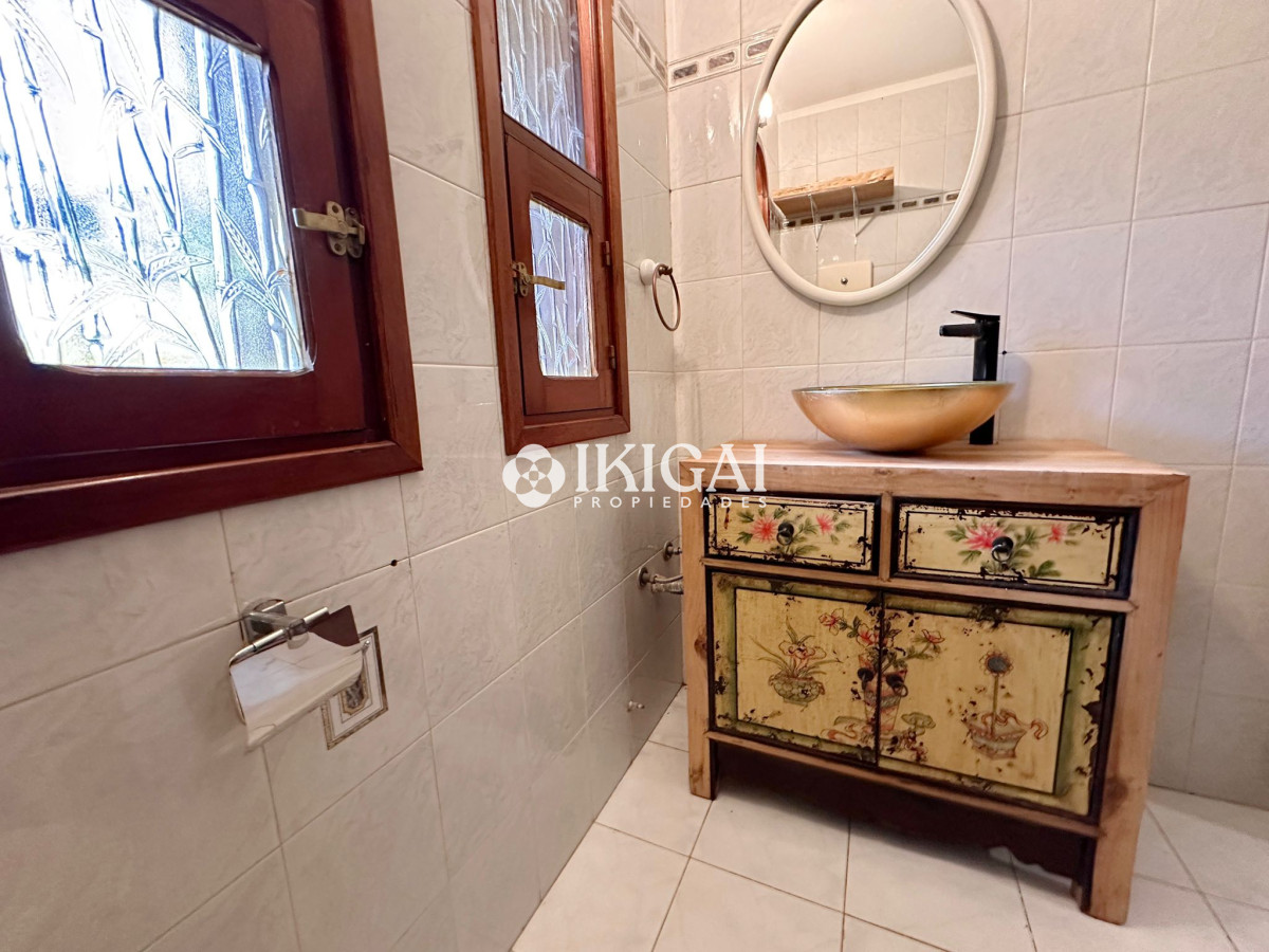 Casa ID.309 - Casa de 3 dormitorios + dependencia en venta en Jardines de Córdoba, Punta del Este.