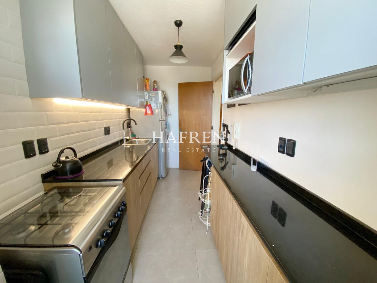 Apartamento ID.294 - Apartamento en venta de 3 dormitorios en edificio Leblón, Punta del Este.
