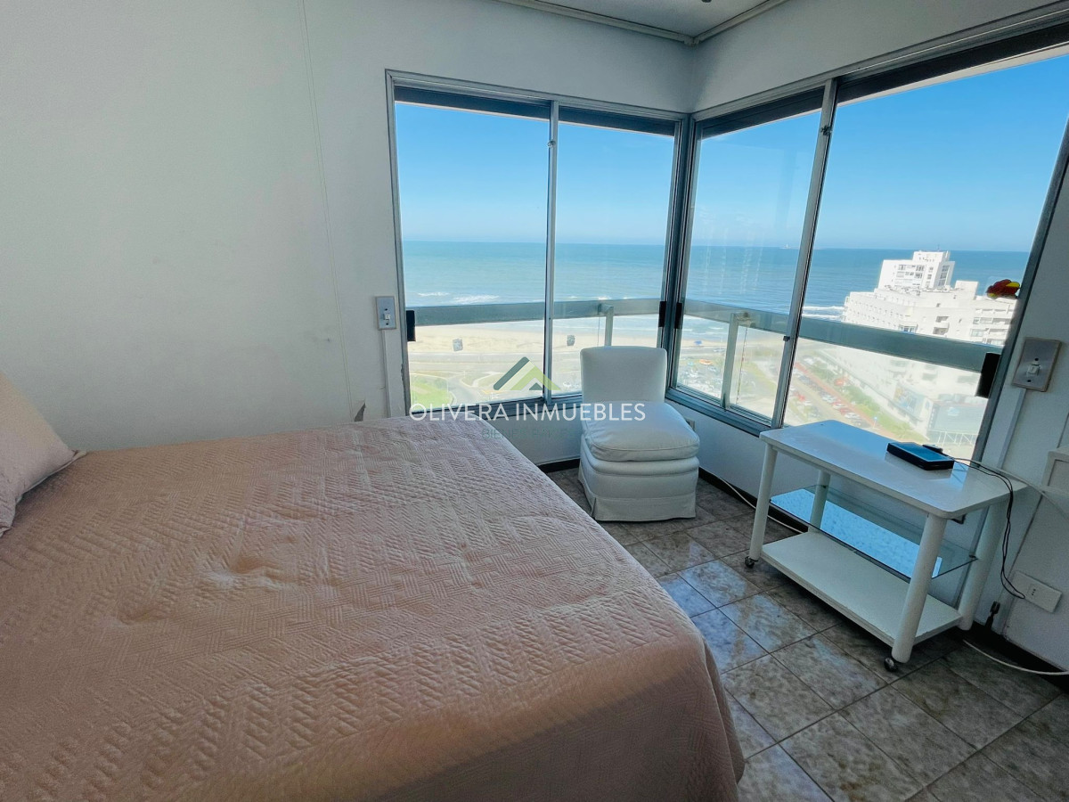 Apartamento ID.12378 - Edificio El Torreon, Apartamento 3 Dormitorios - Punta Del Este