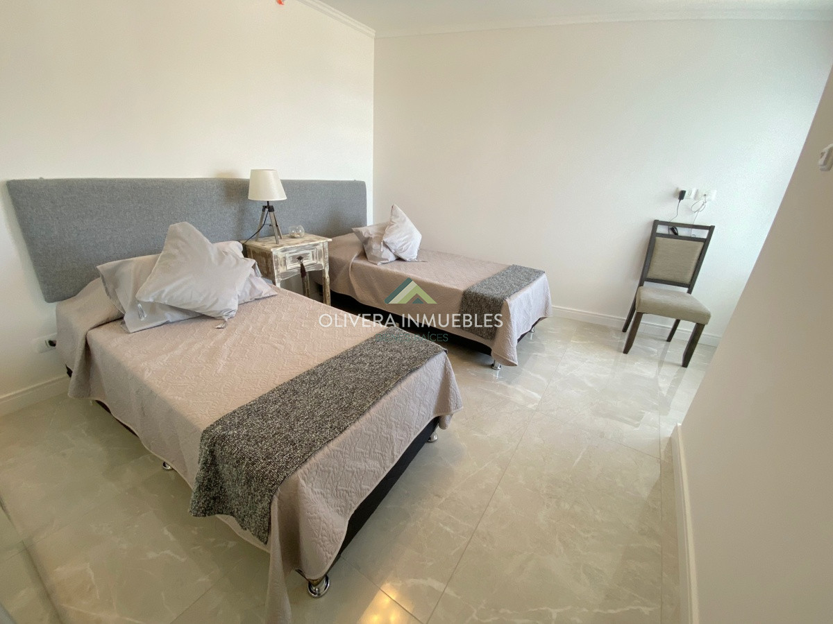 Apartamento ID.2587 - EXCELENTE PENTHOUSE EN MIAMI BOULEVARD, PUNTA DEL ESTE