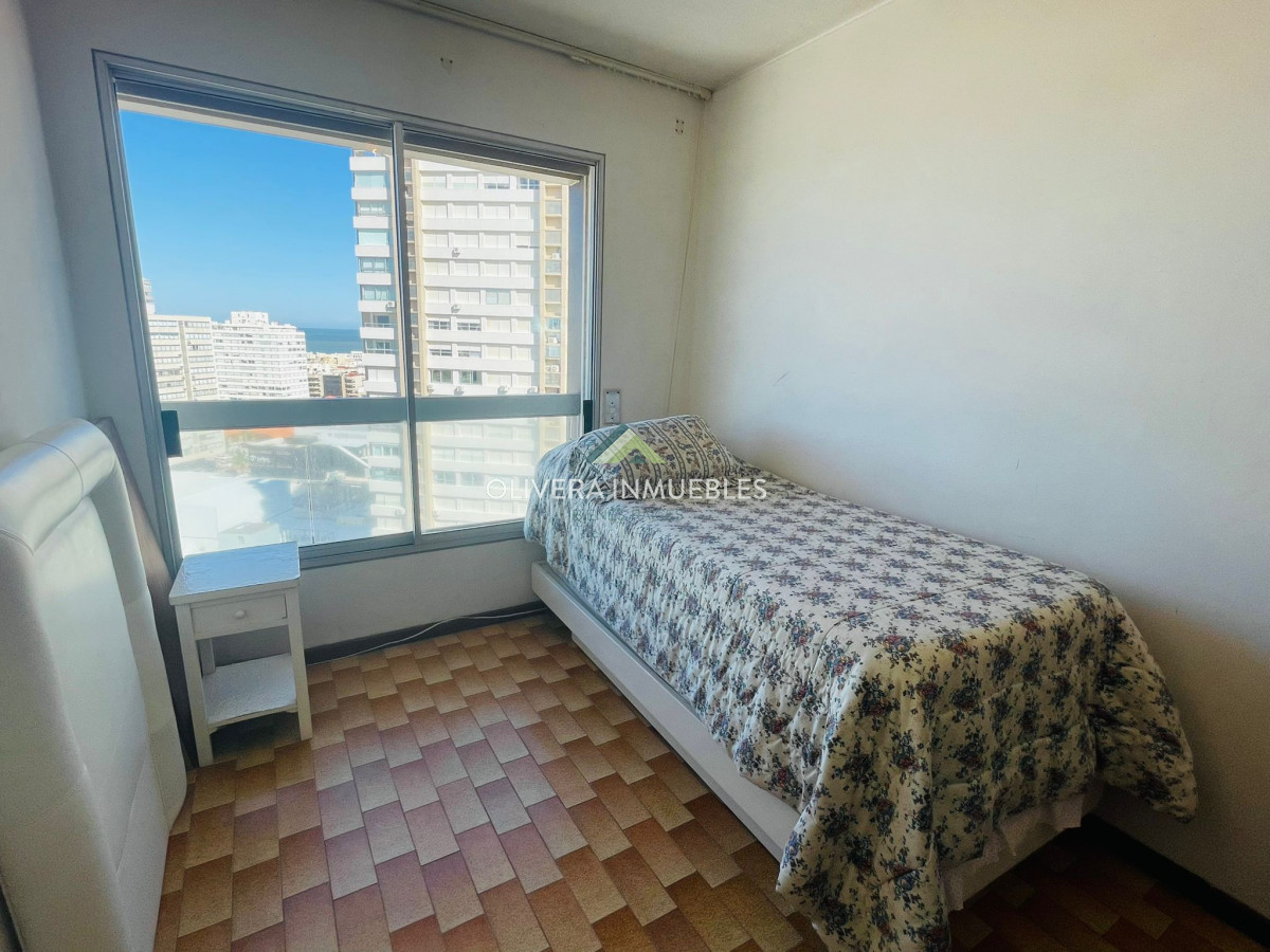 Apartamento ID.12378 - Edificio El Torreon, Apartamento 3 Dormitorios - Punta Del Este