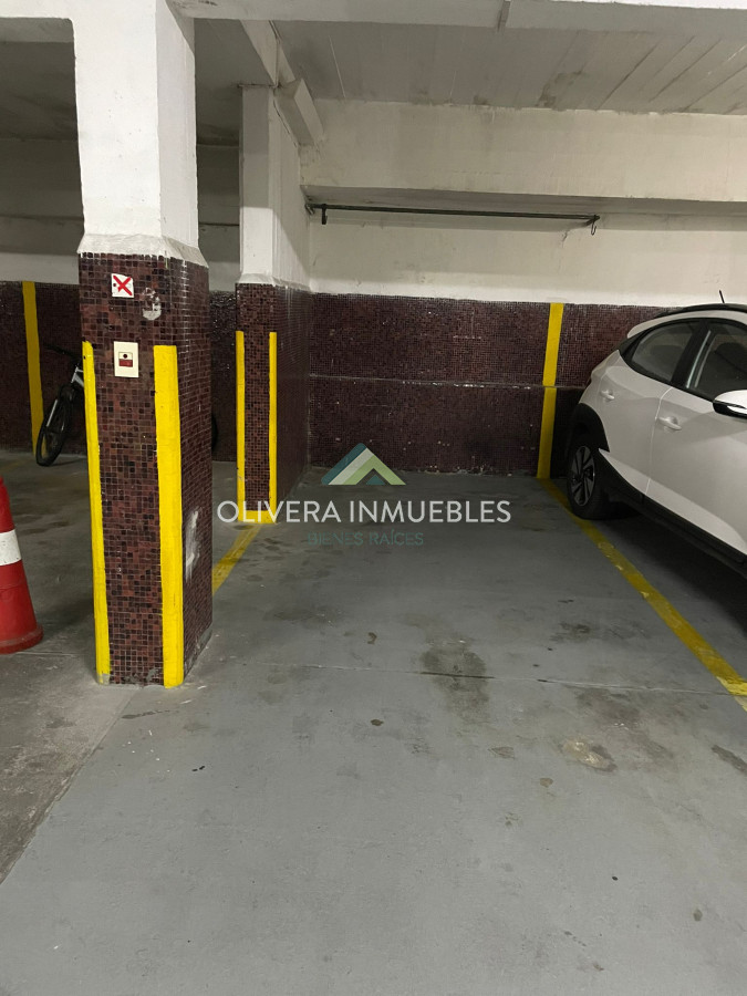 Apartamento ID.12378 - Edificio El Torreon, Apartamento 3 Dormitorios - Punta Del Este
