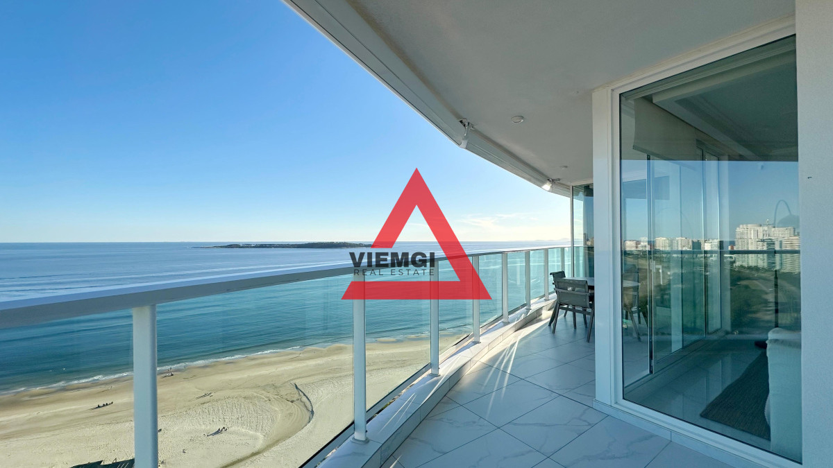Apartamento ID.66 - Departamento en venta en edificio Paramount de 3 suites + dependencia de servicio, piso alto. Playa Mansa, Punta del Este