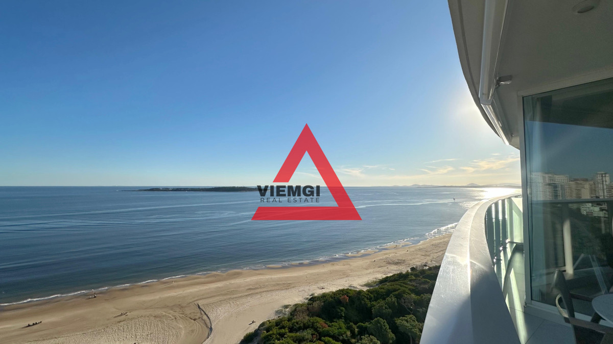 Apartamento ID.66 - Departamento en venta en edificio Paramount de 3 suites + dependencia de servicio, piso alto. Playa Mansa, Punta del Este