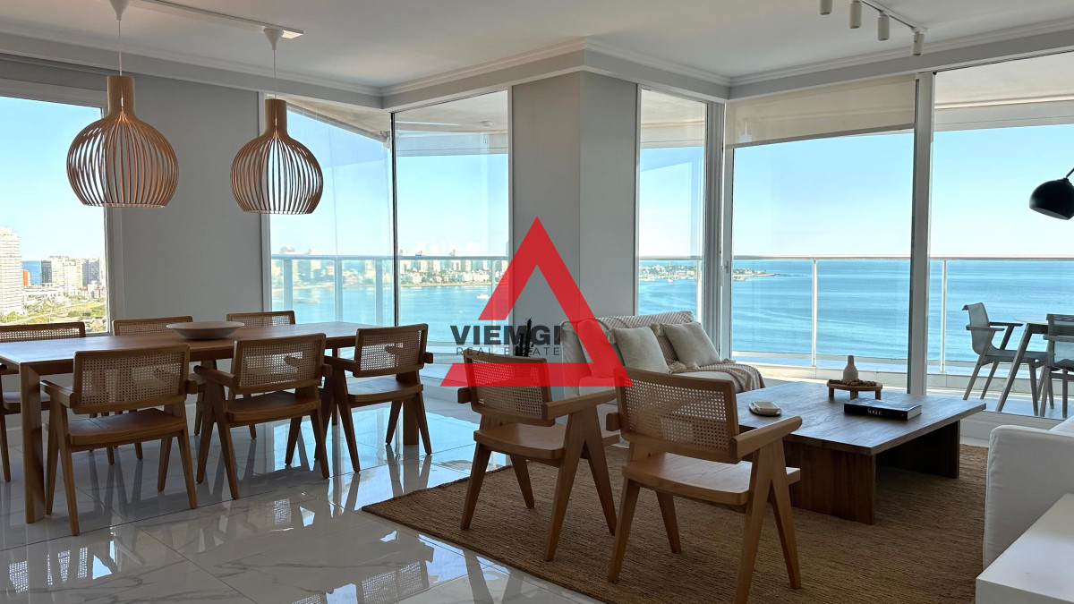 Apartamento ID.66 - Departamento en venta en edificio Paramount de 3 suites + dependencia de servicio, piso alto. Playa Mansa, Punta del Este