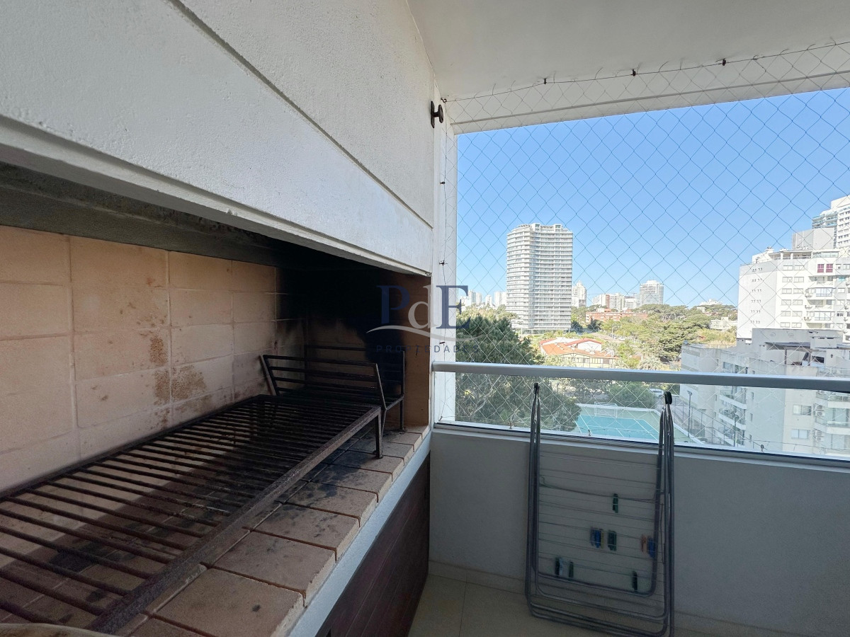 Apartamento en venta de 3 dormitorios en suite Pda 5 Playa Mansa. - Imagen 25