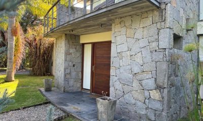 Casa de 4 Dormitorios en Venta en Marly, Punta del Este
