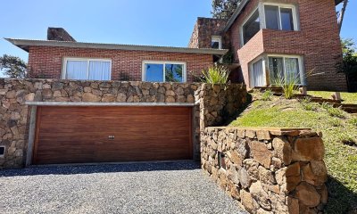 Casa en venta en zona Lugano