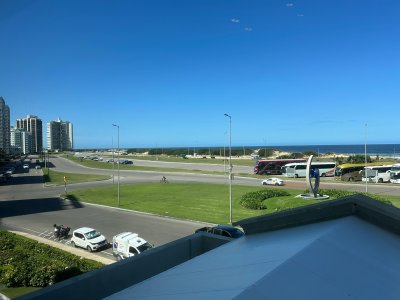 Apartamento en venta de 3 dormitorios en Imperiale, Playa Brava Punta del este - JPA10730A